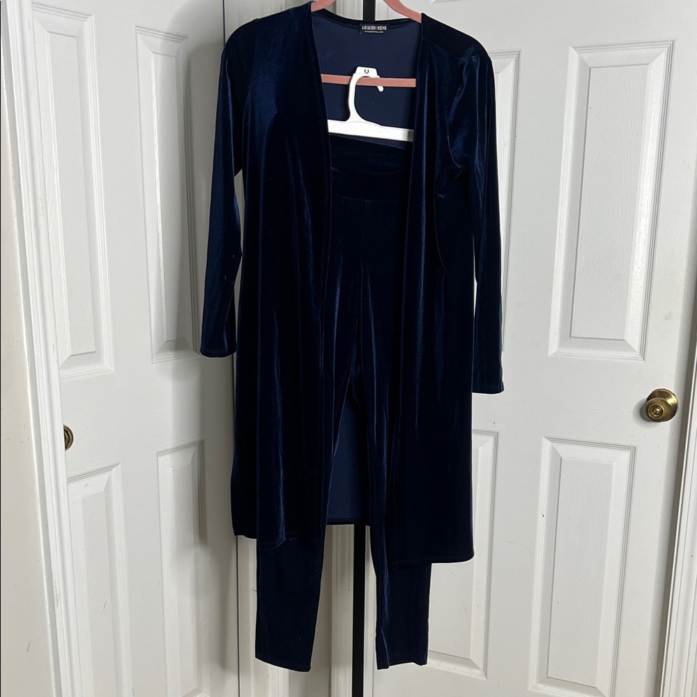 Fashion Nova Navy Velvet Set
